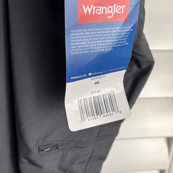 Big & Tall men’s shorts WRANGLER 46  NWT. UPF 30 fabric - Picture 2 of 6